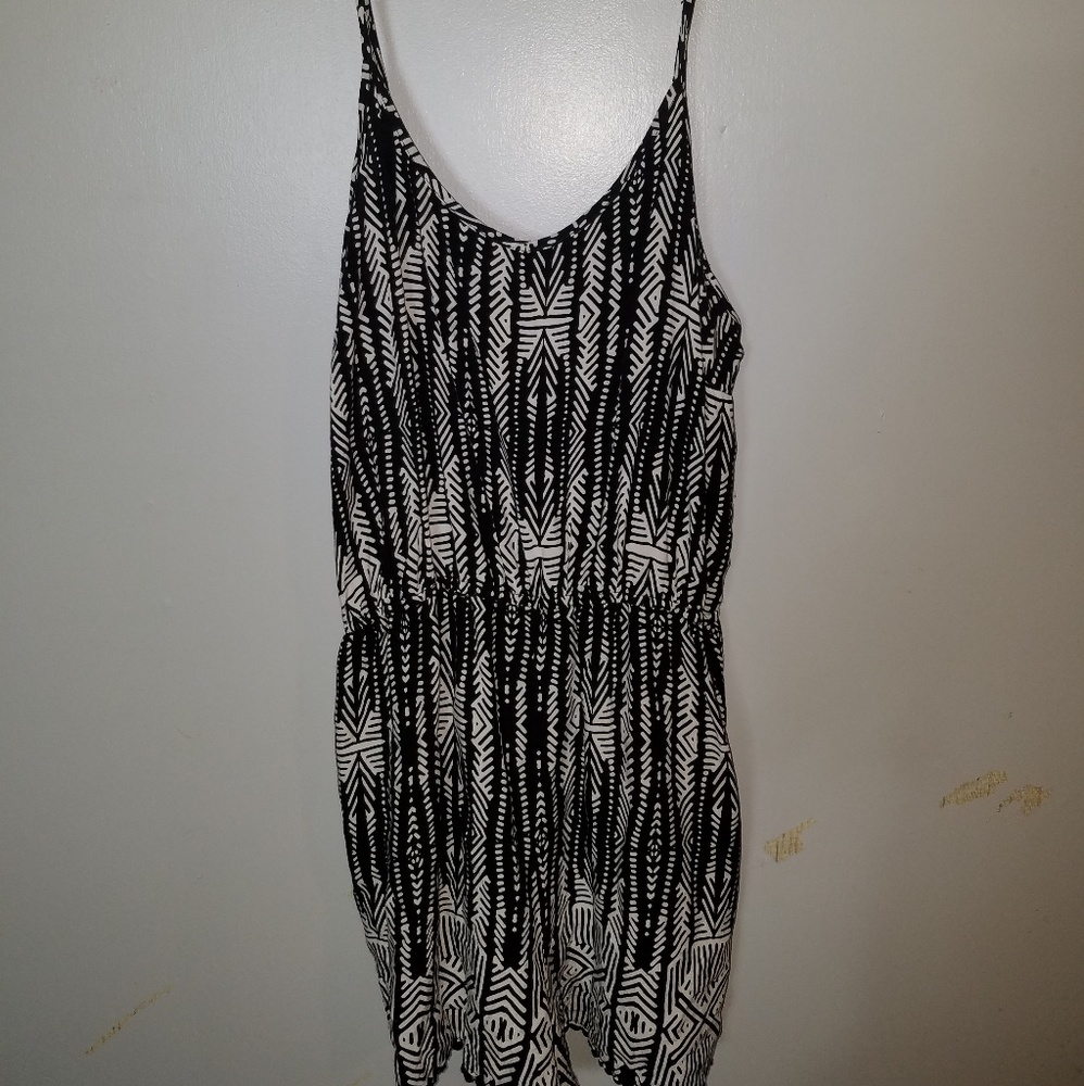 Mossimo Supply Co. Romper Size XL